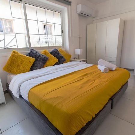 Jana'S 2-Br Apartment In Larnaca Bagian luar foto
