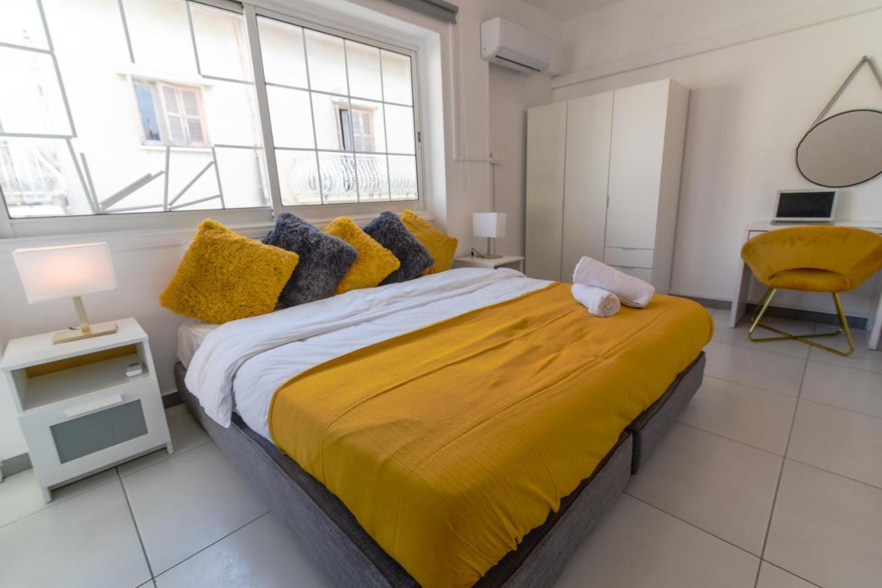Jana'S 2-Br Apartment In Larnaca Bagian luar foto