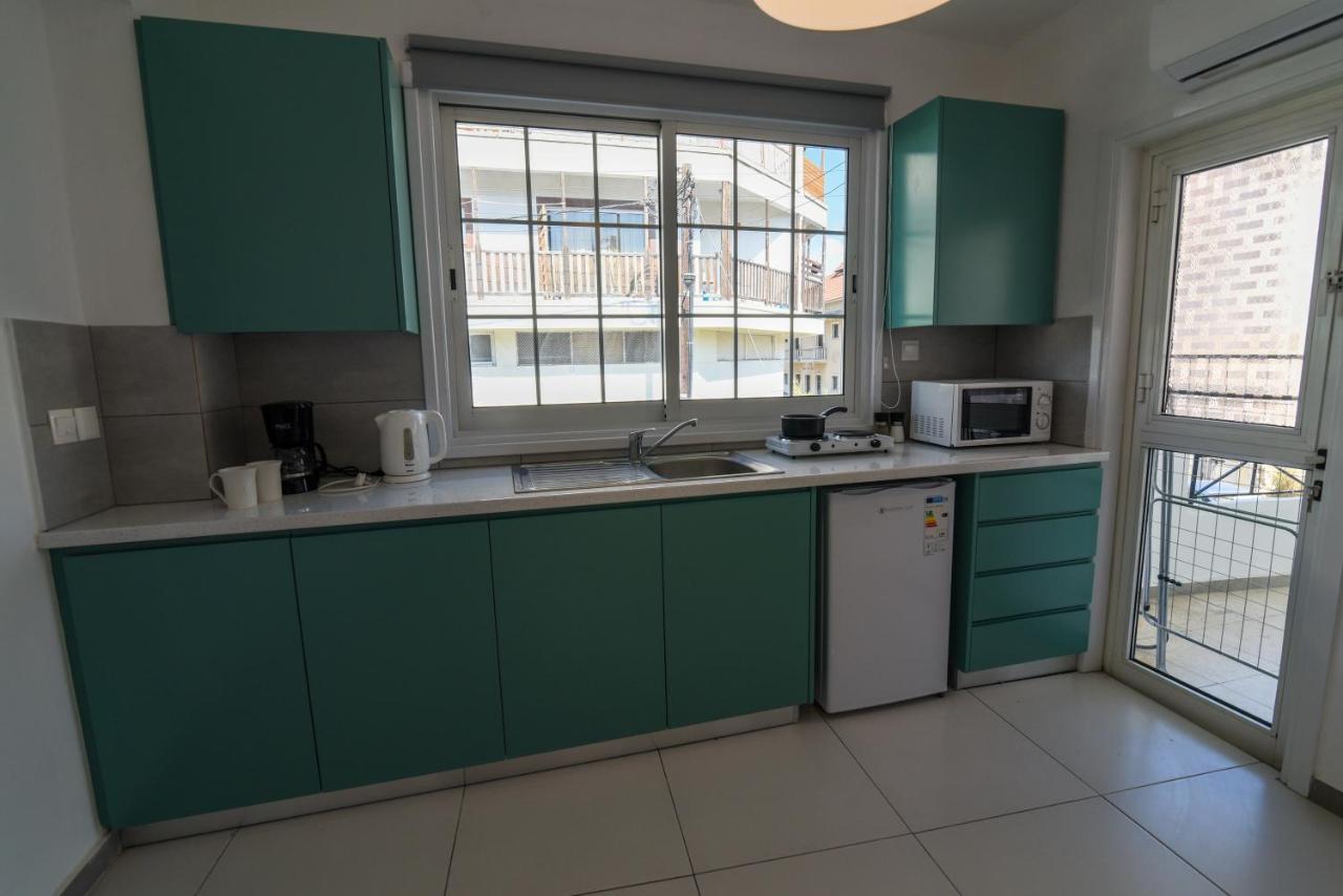 Jana'S 2-Br Apartment In Larnaca Bagian luar foto